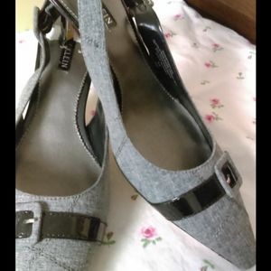 Grey wool ladies sling back size 8